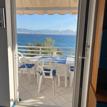 Atlas Apartment With Private Beach And Seaview Blue ลูตรากี ภายนอก รูปภาพ