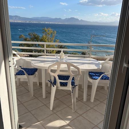 Atlas Apartment With Private Beach And Seaview Blue ลูตรากี ภายนอก รูปภาพ
