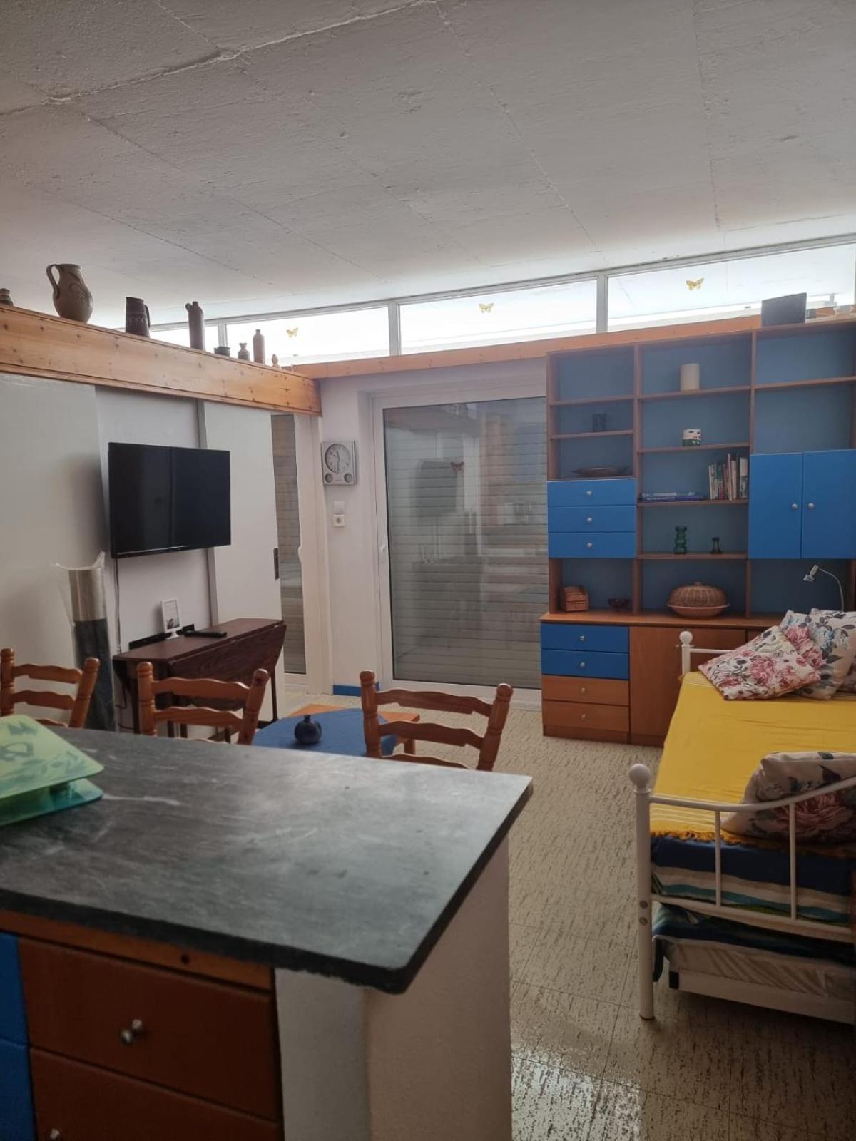 Atlas Apartment With Private Beach And Seaview Blue ลูตรากี ภายนอก รูปภาพ
